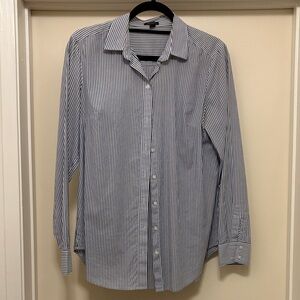 Ann Taylor Women’s Blue and White Striped Shirt